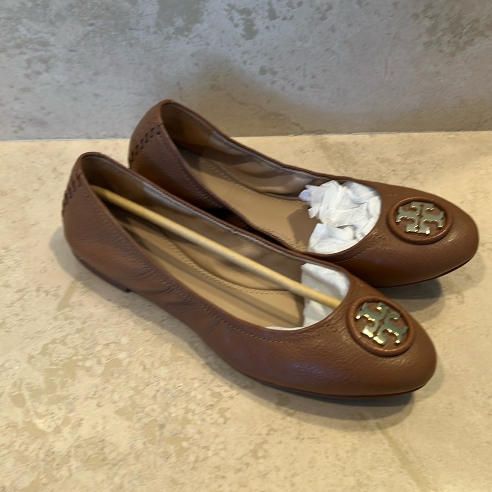 Tory Burch Shoes New Claire Ballet Leather Tan size 9